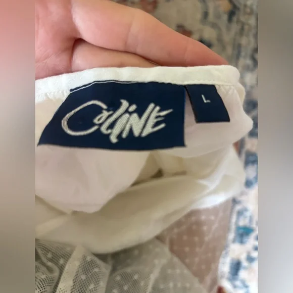 Coline White Embroidered Dress with Cap Sleeves - Picture 6 of 7